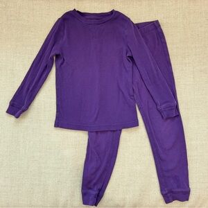 Primary pajama set. Size 4/5. unisex. Purple.